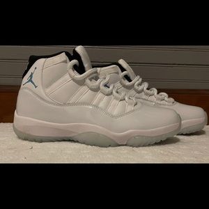 Jordan 11 retro legend blue